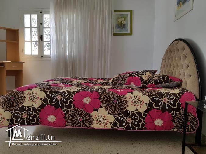 A louer a la marsa corniche un appartement meublé avec jardin