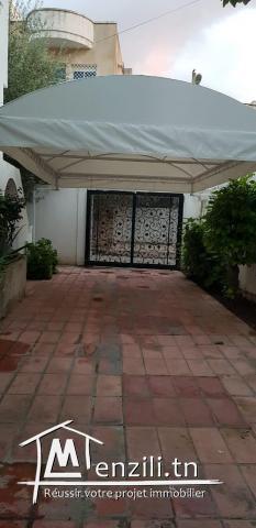 A louer à la marsa rez de chaussé meublé avec jardin
