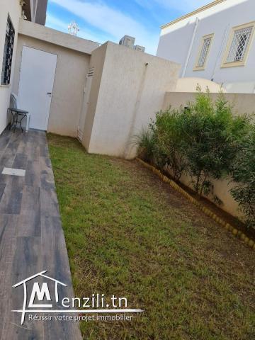 A louer a la marsa bel appartement meublé avec jardin
