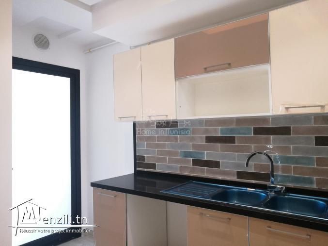 Vente appartement S+3 Cité La Caserne