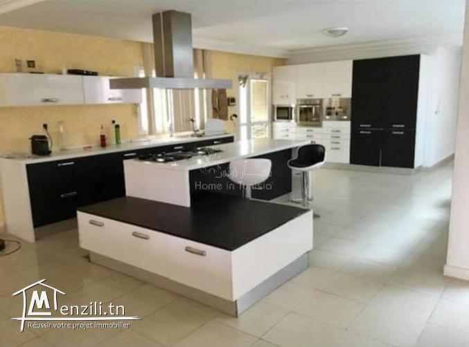 Location villa pieds dans l'eau à Skanes