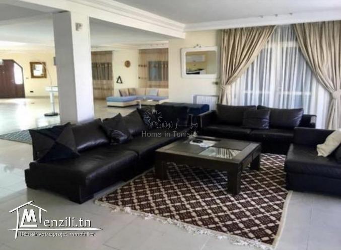 Location villa pieds dans l'eau à Skanes