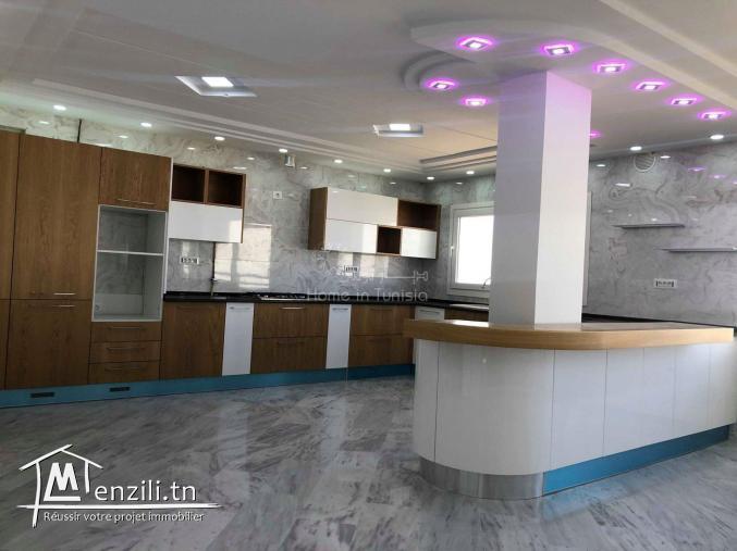 Location appartement S+4 vue mer à la Corniche