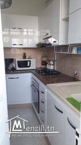 A vendre appartement s+3 très propre, à El Mourouj 1.