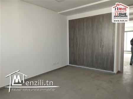 Bureau Angelina à Vendre à Ain Zaghouan