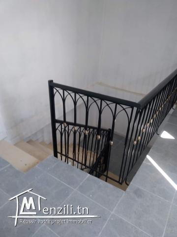 Maison a vendre 3 étages séparés à el Mnihla