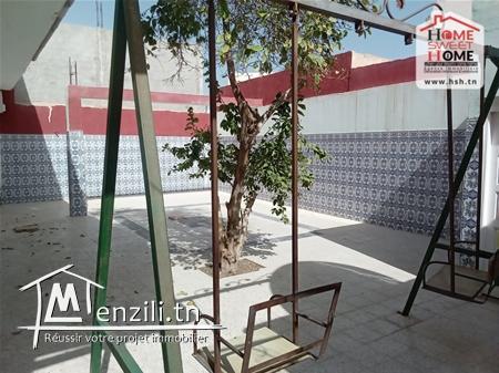 Immeuble Mandola à Vendre à Gabes