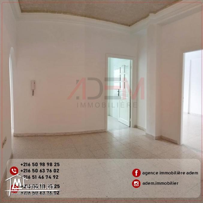 Etage de villa S3 avec place parking à Sahloul