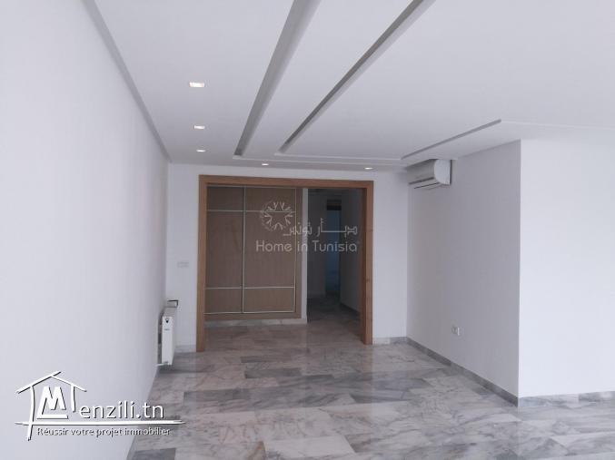 A vendre appartement S+3 à Cité la Caserne