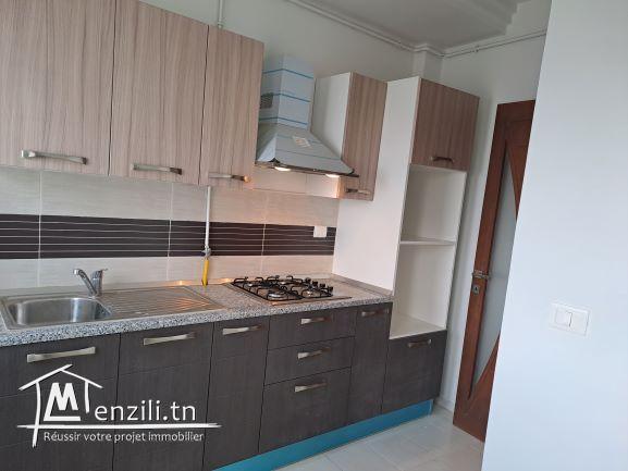 Bel Appartement Neuf, Calme et Haut Standing à 500 m de la plage à Mrezga