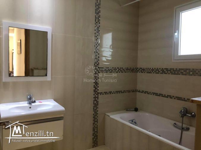 A louer appartement S+3 pieds dans l'eau à Tantana