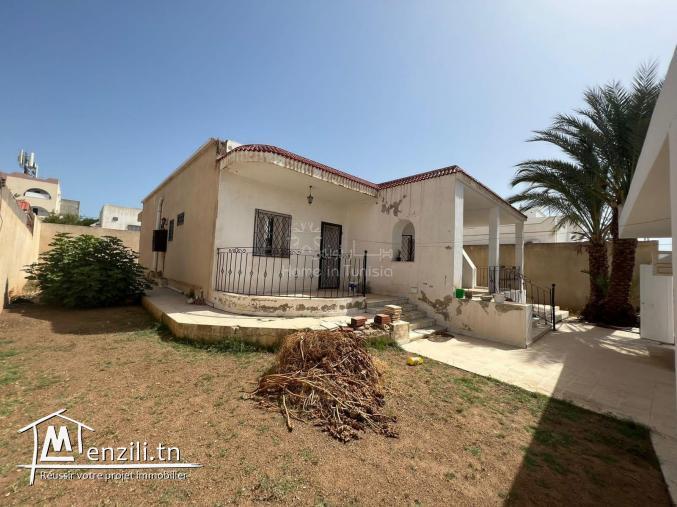 Villa à vendre à Cité Riadh