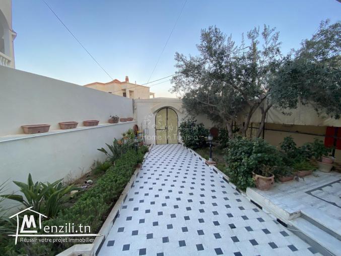 A louer rez-de-chaussée d'une villa à Sahloul 2