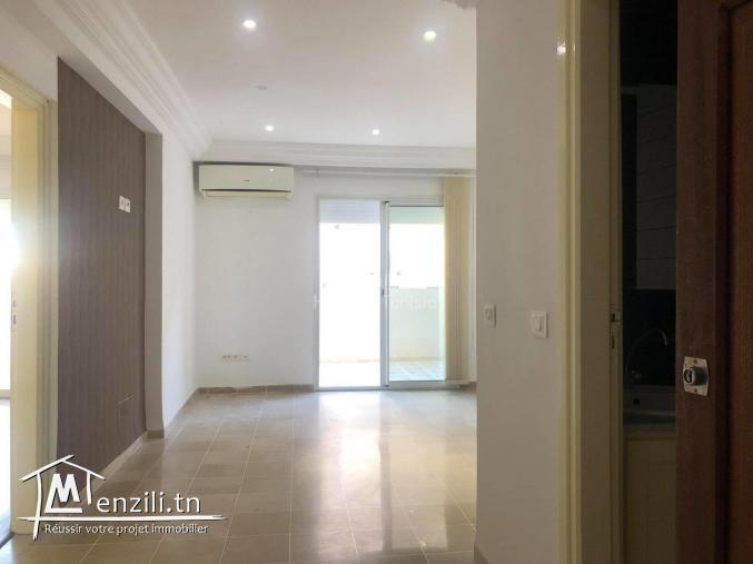 A louer S+1 à usage bureautique sur la route touristique