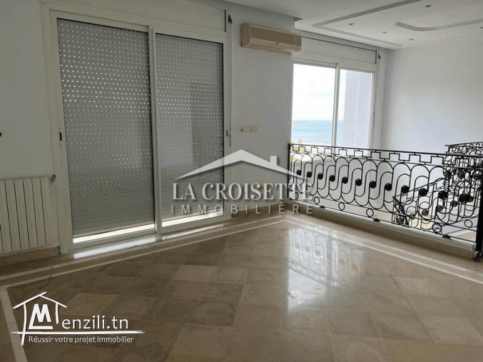 Villa S+5 vue mer à La Marsa MVL1275