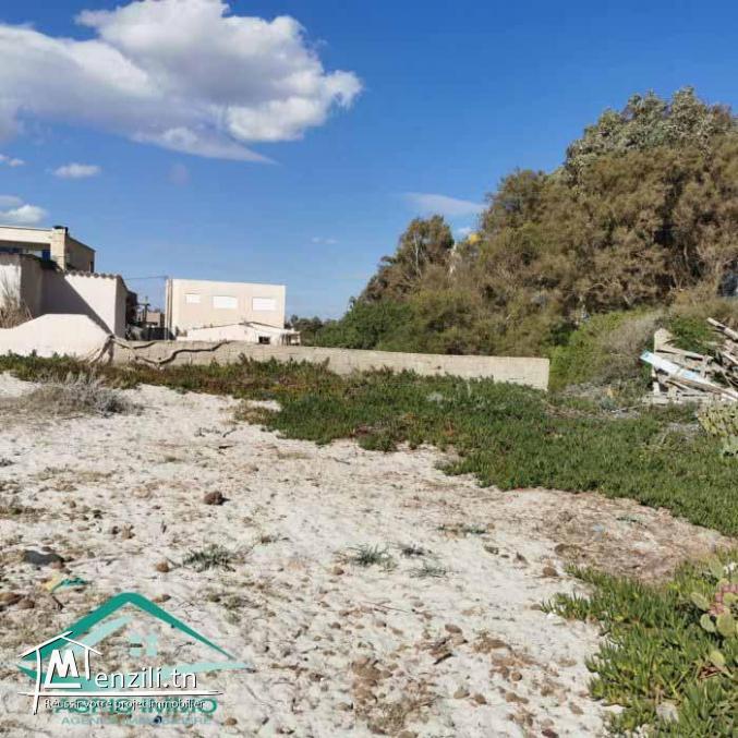VT791:Terrain d’habitation 561 m² pieds dans l’eau  plage Ain Grinz Kelibia