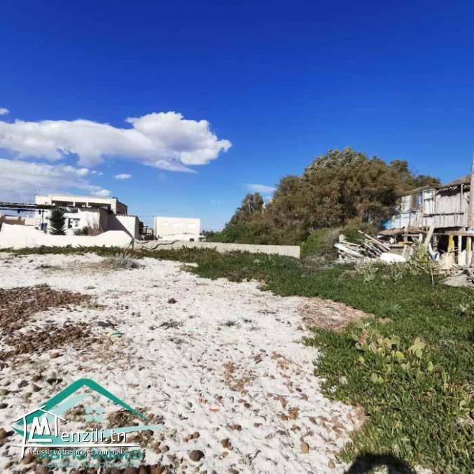VT791:Terrain d’habitation 561 m² pieds dans l’eau  plage Ain Grinz Kelibia