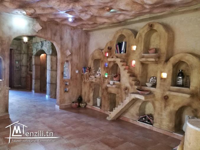 A louer une belle villa S+3 sur la route touristique Monastir