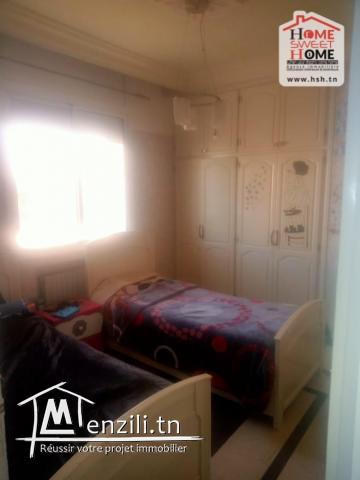 Etage de Villa Amigos à Vendre à Ben Arous