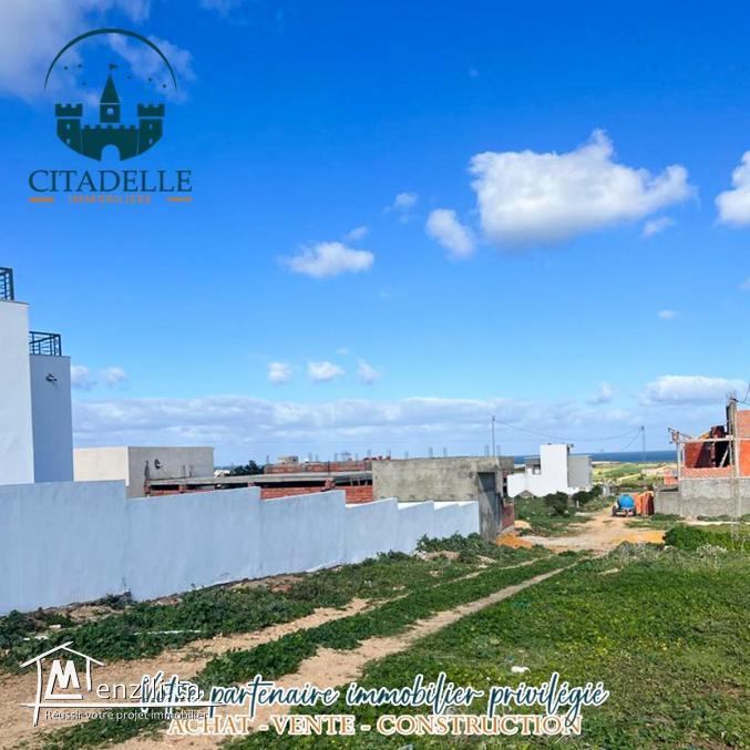 أرض مطلة على بحرفي دار علوش قليبية????