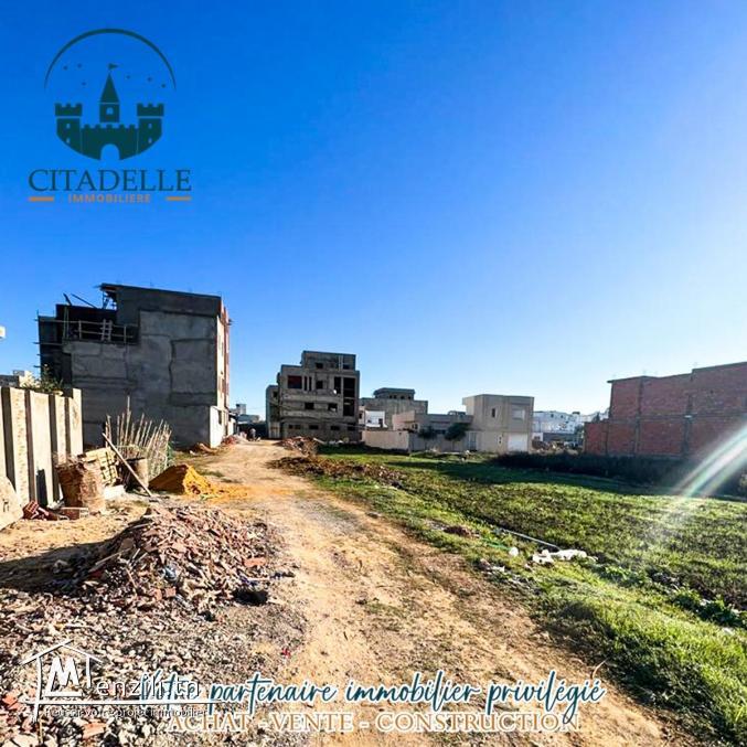 للبيع 4 قطع آراضي في حي رياض في قليبية