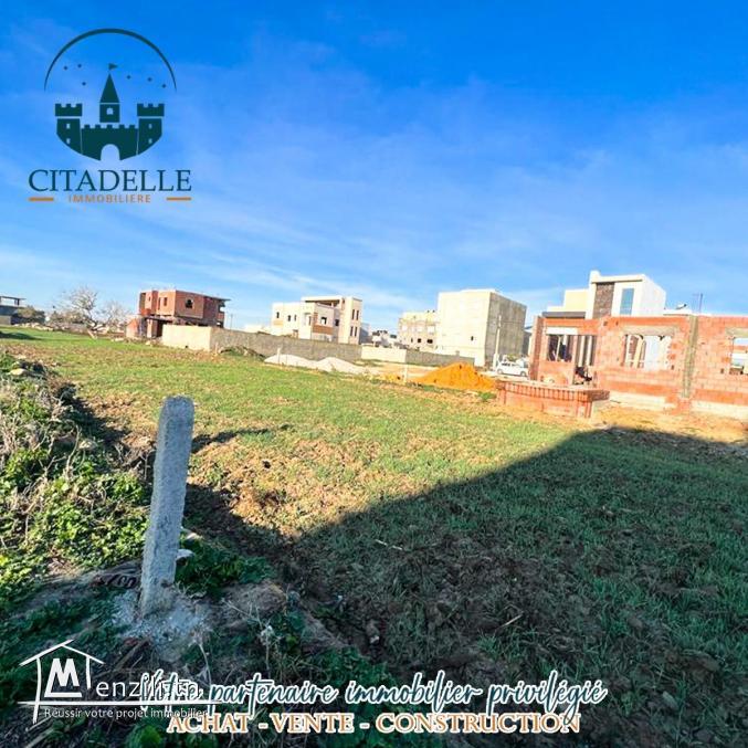 للبيع 4 قطع آراضي في حي رياض في قليبية