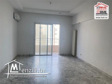 Bureau Stella à Louer aux Berges du Lac 2