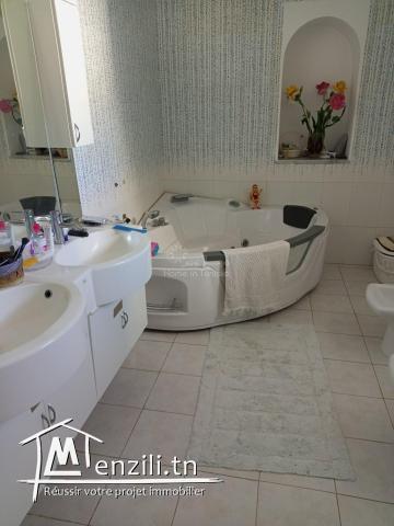 A louer luxueuse villa meublé à El Kantaoui