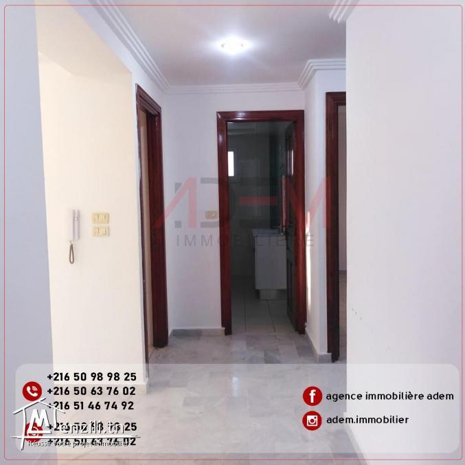 Bel appartement S2 de haut standing à Khzema EST