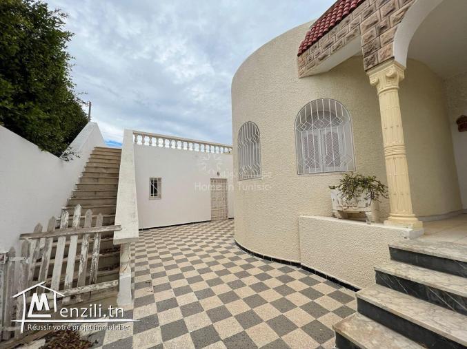 A vendre villa à Chott Meriem