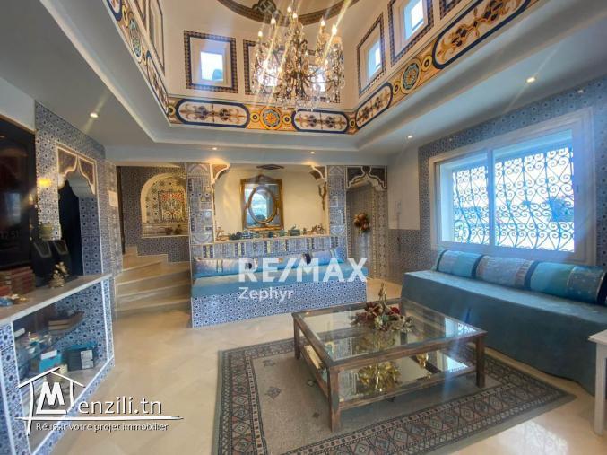 A vendre un triplex de style andalou à Sidibousaid