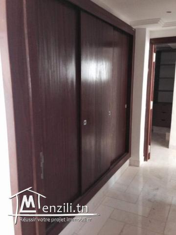 Location – Appartement S+2 à Gammarth