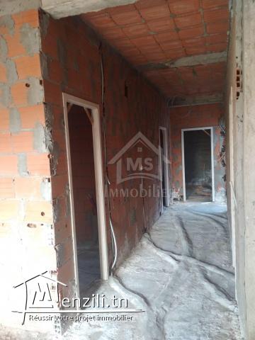 Villa inachevée avec jardin à vendre 51355351