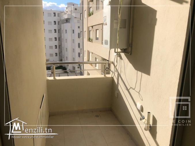 A vendre un bel appartement S+2 avec piscine