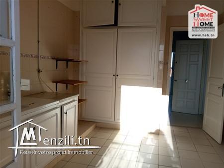 Etage de Villa Antonia à Louer à Sidi Daoud