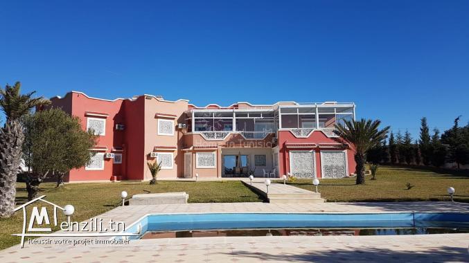 A vendre spacieuse villa à Akouda