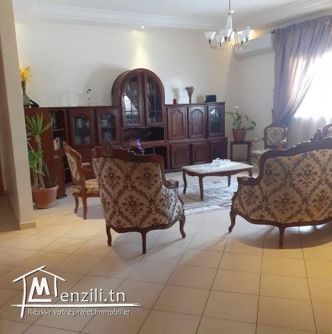 A vendre Grande villa avec jardin + Étage indépendant S+5