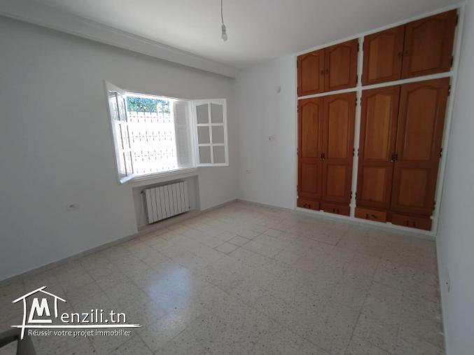 A vendre Villa plain-pied  rénovée avec studio