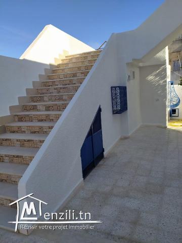 A vendre Villa plain-pied  rénovée avec studio