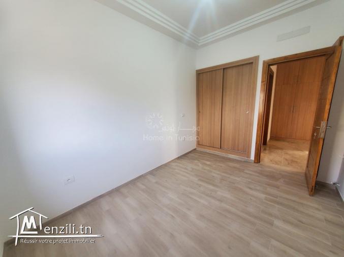 Location appartement S+3 neuf à Bouhssina