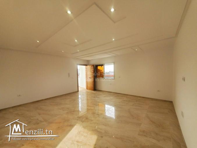 Location appartement S+3 neuf à Bouhssina