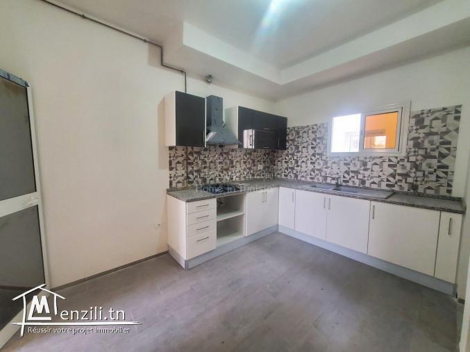 Location appartement S+3 neuf à Bouhssina