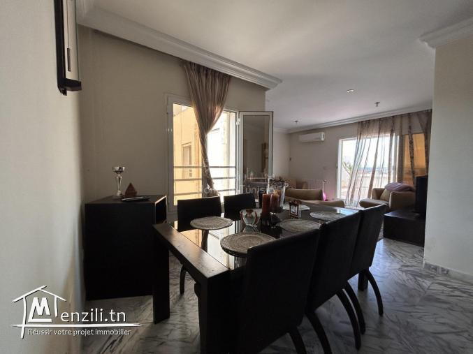 A vendre magnifique penthouse S+2 à Khezama