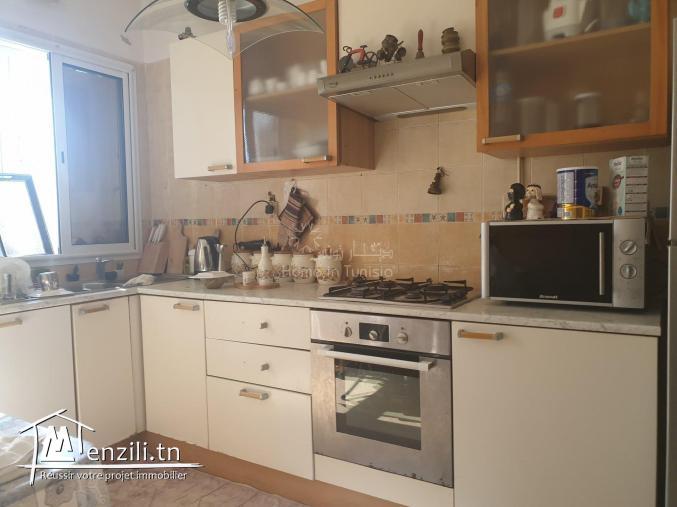 A vendre magnifique penthouse S+2 à Khezama