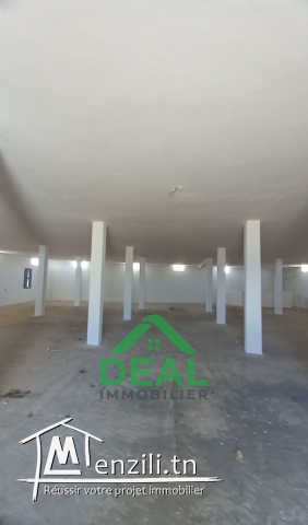 On met à la LOCATION un local commercial