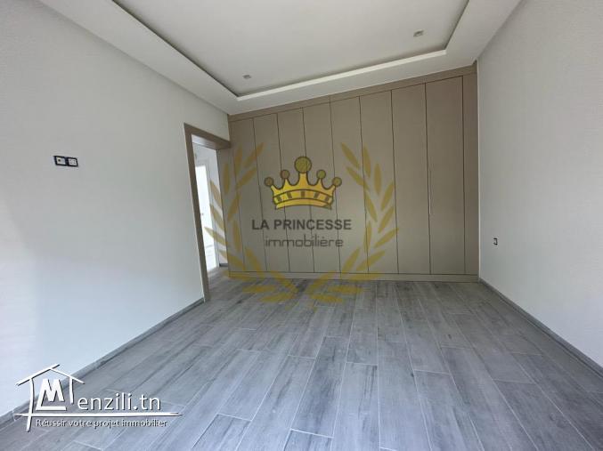 Location - Duplex S+3 avec jardin à la Soukra