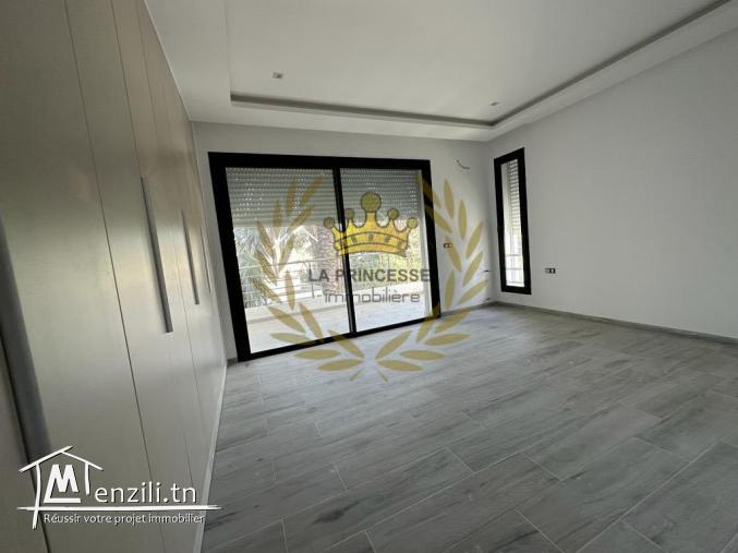 Location - Duplex S+3 avec jardin à la Soukra