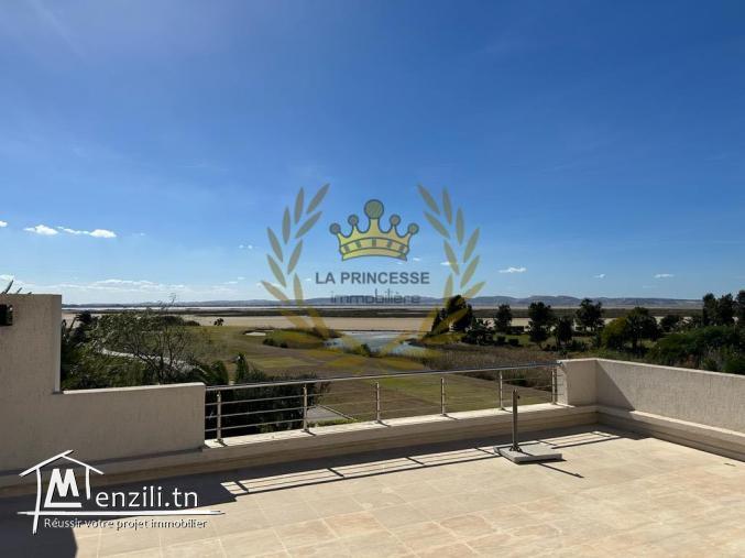 Location - Villa S+3 avec piscine au Golf de Gammarth