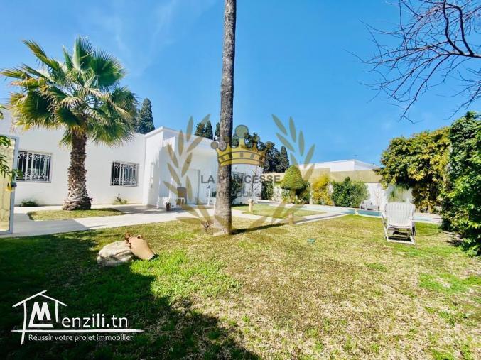 Location - Villa S+3 avec piscine à Carthage