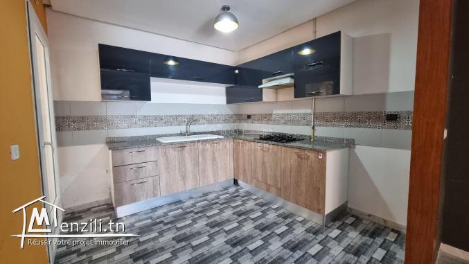 A vendre spacieux appartement S+2 à Sahloul